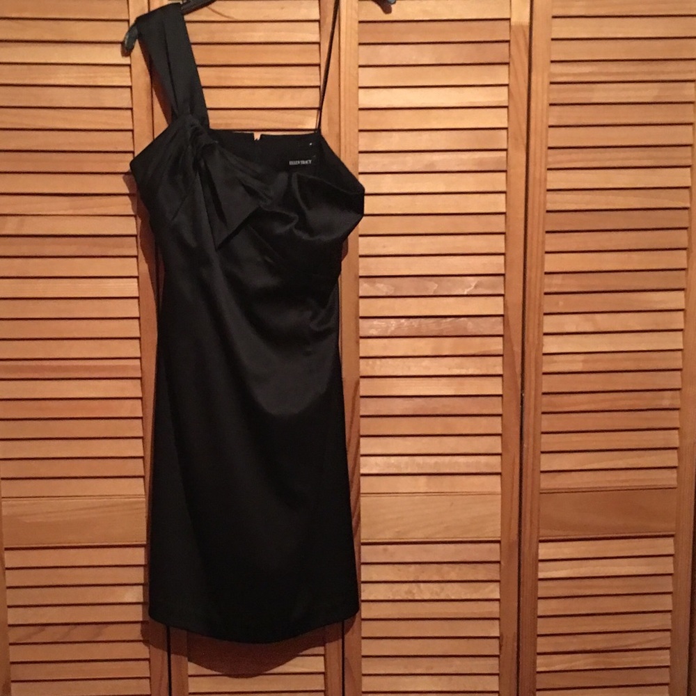 ELLEN TRACY BLACK 1-SHOULDER DRESS